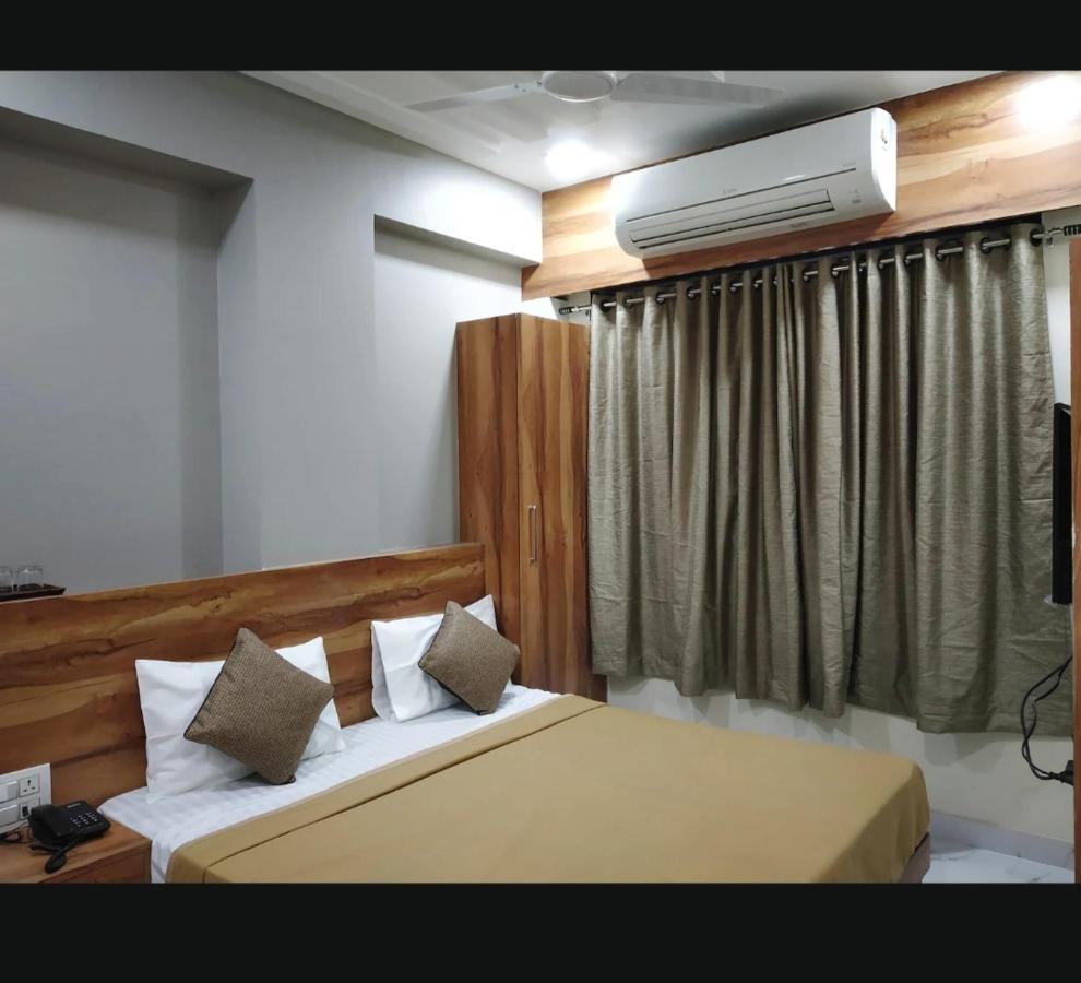 Hotel Guru Kripa - 500Mtr From Shreenathji Temple Nathdwara Exterior photo
